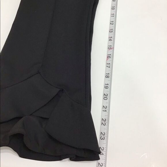 C/MEO COLLECTIVE Forgive Cropped Ruffle Hem Pants - Picture 6 of 8